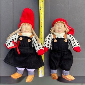 Pair of Scandinavian dolls